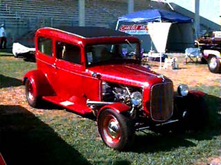 <streetrod automobile1932 two door sesdan>