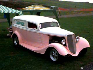 <1934 Frod sedan delivery>