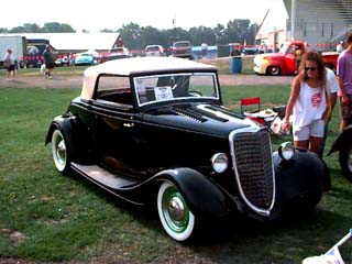 <1934 Ford Cabriolet>